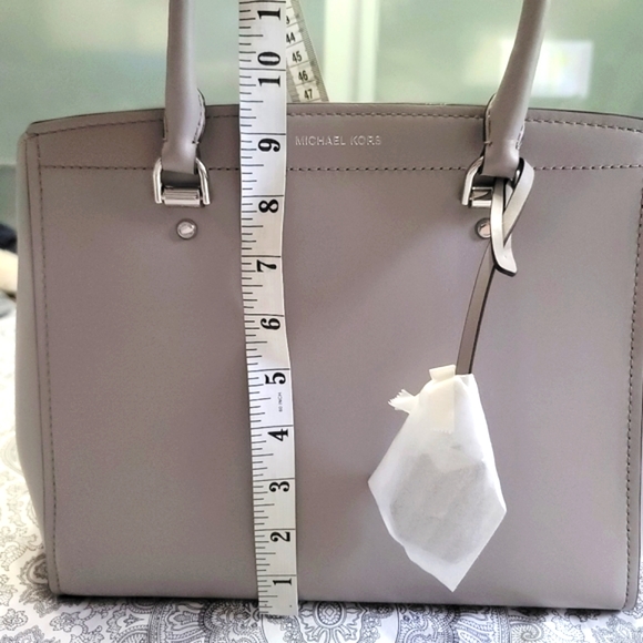 New Michael Kors Large Benning Satchel - Picture 11 of 13